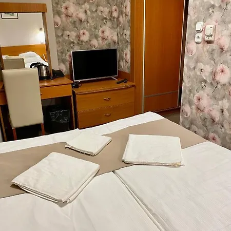 Hotel Lugas