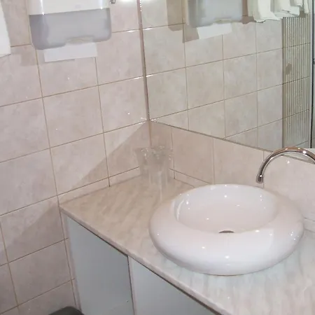 酒店 Lugas Nyíregyháza