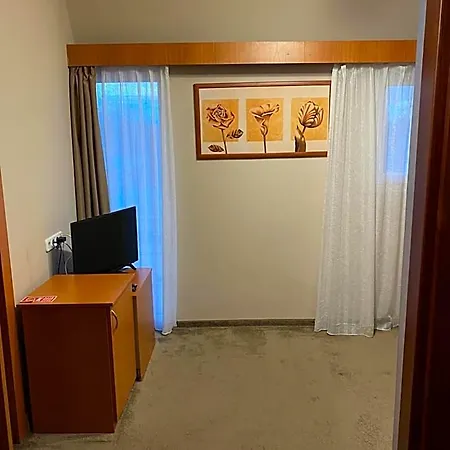 Lugas Hotel