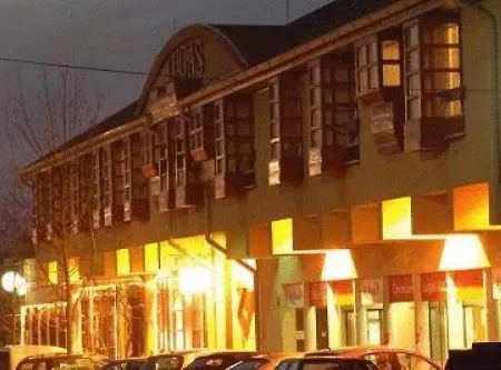 Lugas Hotel