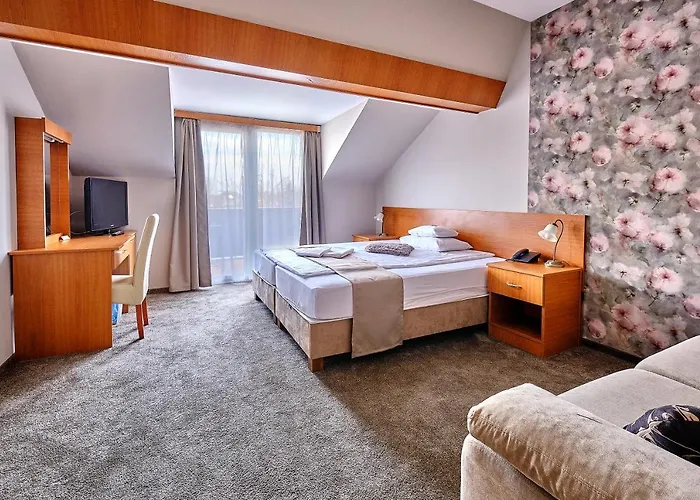 Lugas Hotel 4*