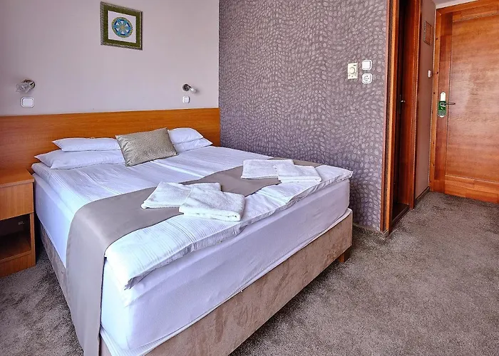 Lugas 4*